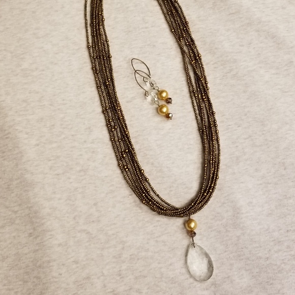 HANDMADE Chandelier Crystal and seed bead Necklace!! - Picture 4 of 6